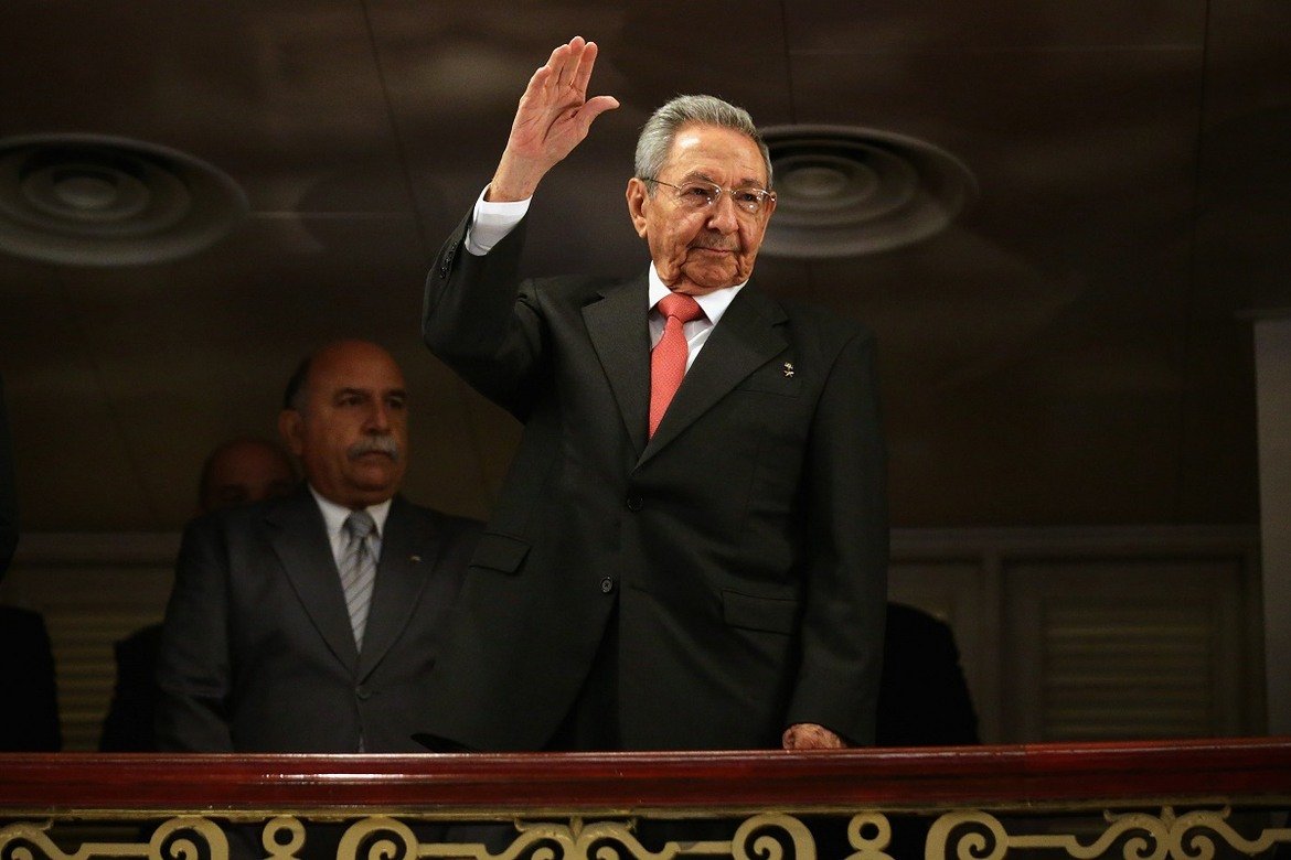 След 10 години на поста президент по-малкият Кастро също се оттегля, макар че вероятно ще остане начело на Комунистическата партия в страната.