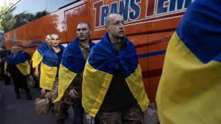 Двете страни разменят по 1000 военни и цивилни