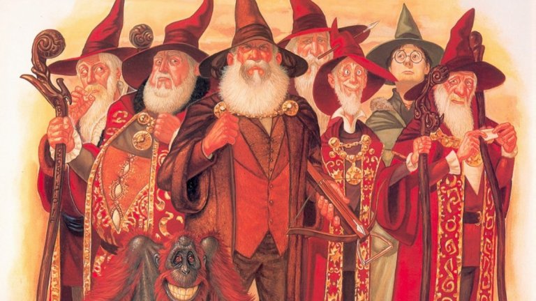 Невидимия университет, "Истории от Света на Диска" от Тери Пратчет 
Невидимият университет се издига в най-високата сграда в най-големия град на Света на Диска - Анкх-Морпорк. Мотото на висшето училище е "Nunc Id Vides, Nunc Ne Vides", което в превод означава "Сега го виждаш, сега не", а преподаването е последното нещо, което се случва там. И преподаватели, и студенти следват старата максима, че ако в залата няма никакви свидетели, никой не може да каже, че лекцията не се е провела.  А преподавателският колектив е най-невероятният, на който някой може да се надява - от Архиканцлерът, който с желязна ръка въвежда някаква форма на ред сред целия хаос, през Пондър Стибънс - който е единственият, който действително върши нещо в този университет, та до Библиотекаря, който е омагьосан да бъде орангутан.