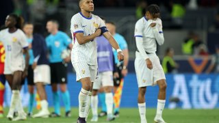 Франция записа антирекорди при 4:5 от Испания