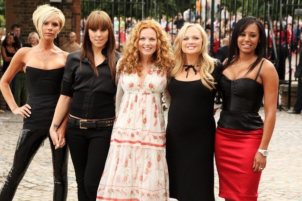 През 1996-та Spice Girls се превръщат в глобален феномен и най-добре продаваната женска група на всички времена. И въпреки, че "Грами" обикновено отиват при действително комерсиални групи, в случая номинациите на Spice Girls са точно 0
