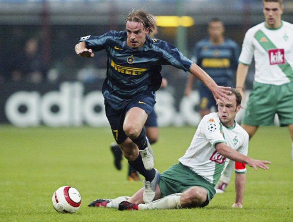 На 24 и на гърба на най-добрия си сезон за Аякс, през 2003-а Анди подписа с Интер за около 8 млн. евро. Специалистите вярваха, че това е големият му шанс да материализира потенциала си, но грешаха.