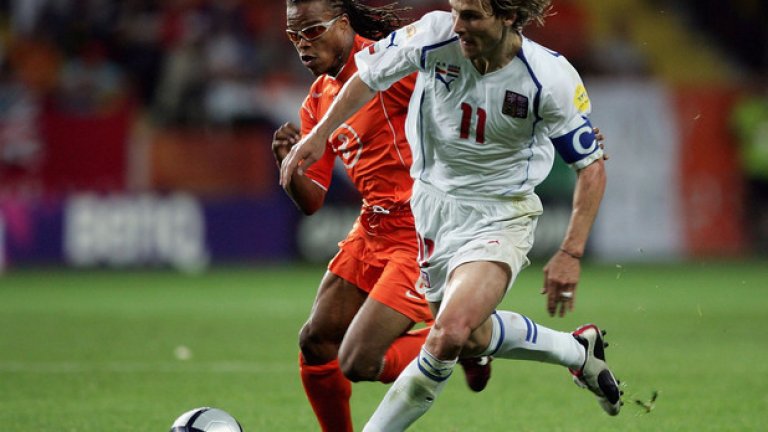 Павел Недвед, Чехия
Легендарният футболист бе решил, че се отакзва след Евро 2004, но се завърна в състава за световното две години по-късно. 
