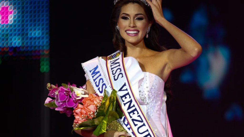 Maria-Gabriela-Isler-Miss-Venezuela-2012