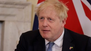 Британският премиер иска отсрочка за оттеглянето си до есента