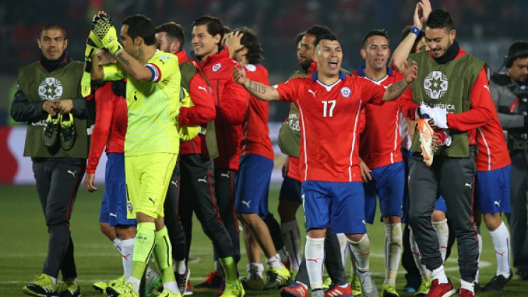 Домакините чакат победителя от Аржентина - Парагвай на финала
