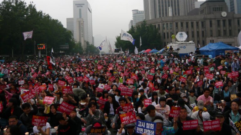 В Корея обожават протестите 
