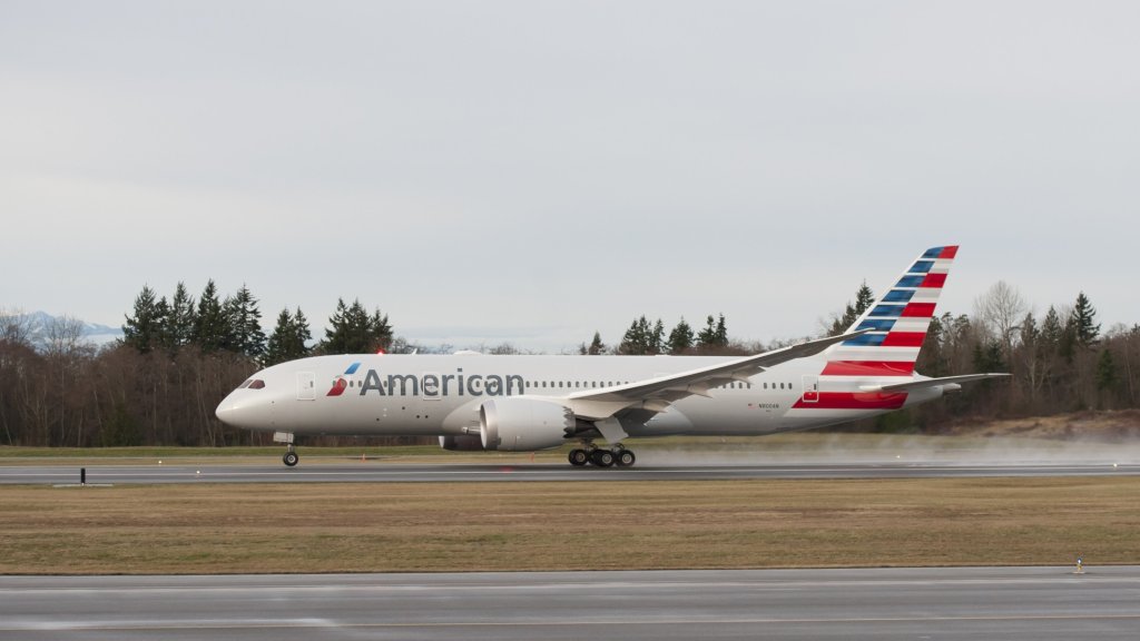American-Airlines-787-1-1940x1290