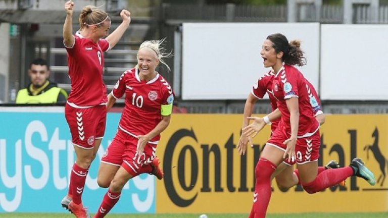 Надим и съотборничките й се радват на победния гол във вратата на Германия на четвъртфинала на Евро 2017. Нападателката вкара първото попадение за победата с 2:1 и Дания е на полуфинал