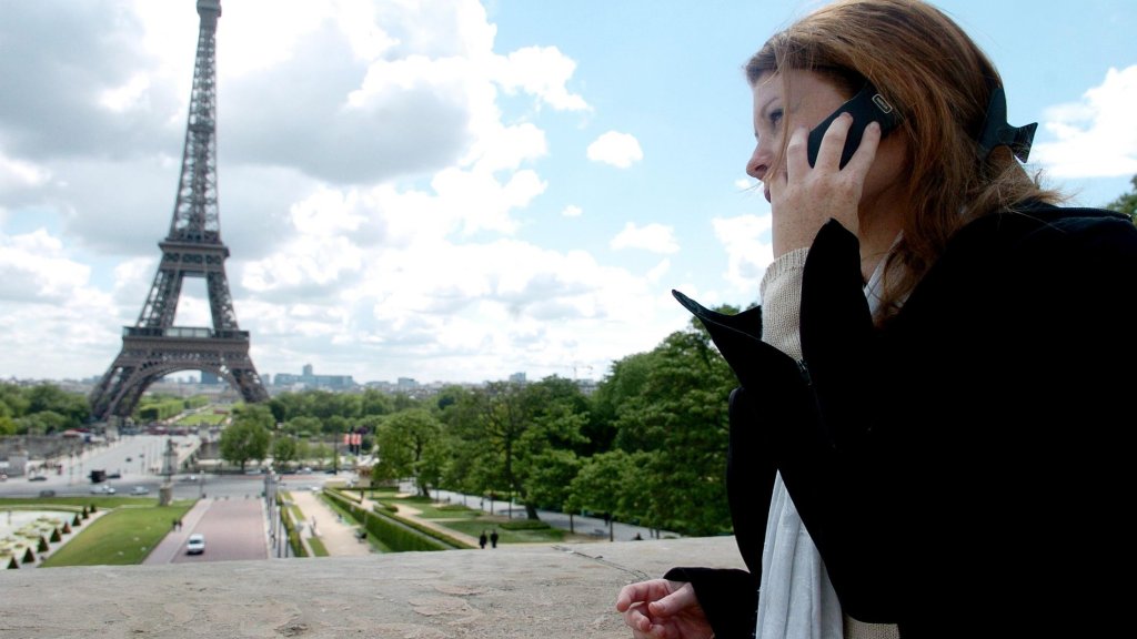 Mobile-Phone-Roaming-Charges-Europe-1953514