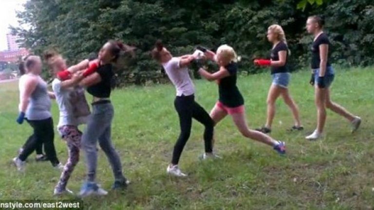 Забравете мъжете! Страховити руски фенки ще леят кръв на Мондиал 2018