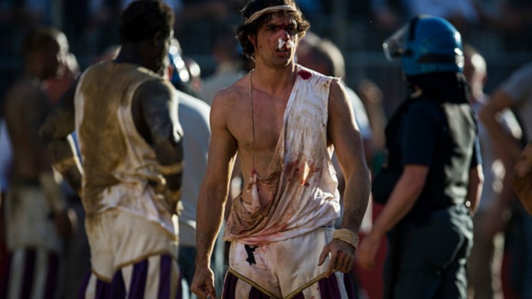 Към момента всеки тим има право да използва до двама „чужденци“