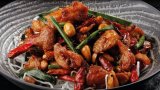 Kунг пао в ресторант Sasa