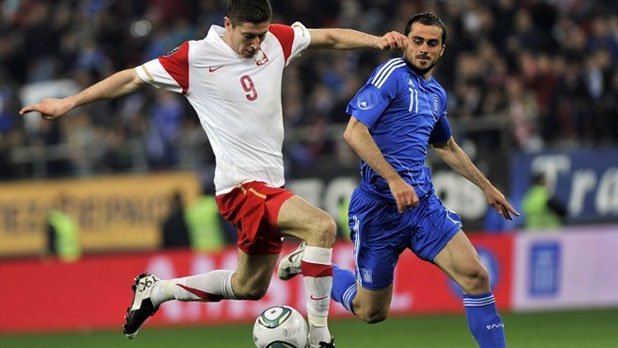 Полякът Роберт Левандовски се разписа в мача на откриването при равенството 1:1 с Гърция