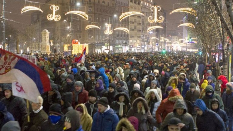 Вучич не изключи нови парламентарни избори в Сърбия