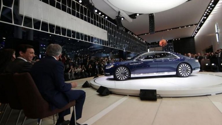 Премиерата на концепта предизвика сериозен интерес на автомобилното изложение в Ню Йорк