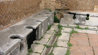 Ostia-Toilets