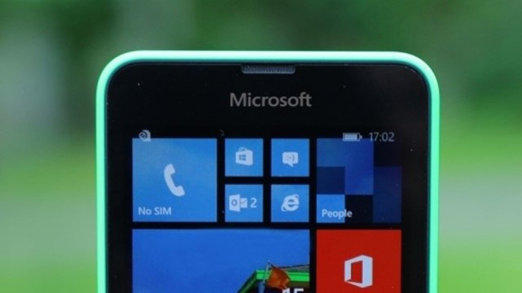 640x360xmicrosoft-logolu-lumia-gorundu_640x360.jpg.pagespeed.ic.JZ2UIFU53I