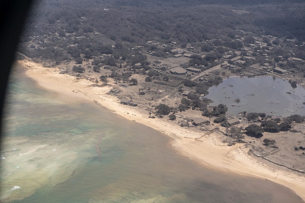 NZDF_over_Tonga_January_2022
