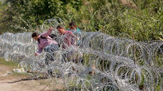 ограда, граница