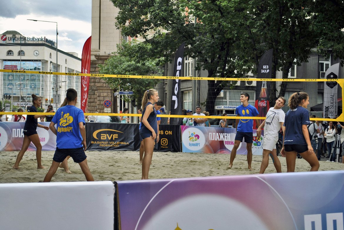 Бул. "Дондуков" стана арена на плажен волейбол