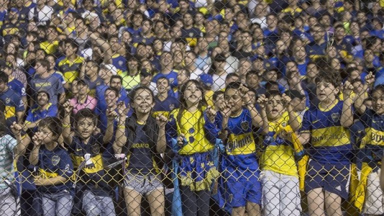 Бока - Ривър: На терена скука, на трибуните - неописуемо