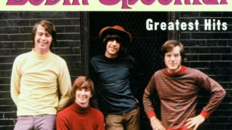 The Lovin' Spoonful - Summer In The City (1966)
„Навсякъде хората изглеждат полуумрели... но през нощта светът е различен”, пее Джон Себасчън от The Lovin’ Spoonful в песента, която става номер 1 през 1966 г. Summer In The City все още е една от най-разпознаваемите летни мелодии, радва се на десетки кавъри и на място сред най-великите песни на всички времена в класацията на Rolling Stone.