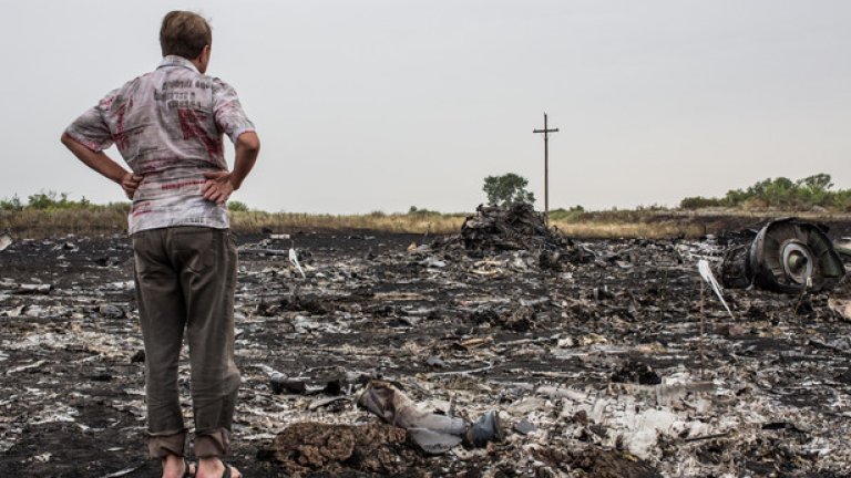 Година след катастрофата в Източна Украйна разследването продължава