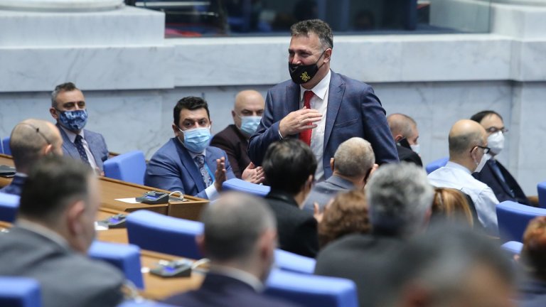 Причината е подадена жалба от бившия изпълнителен директор
