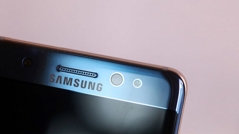 Samsung Galaxy Note 7 ще може да се купи и в нов цвят - коралово синьо, което ще се предлага в САЩ заедно с цветовете черен оникс и сребърно титанов.