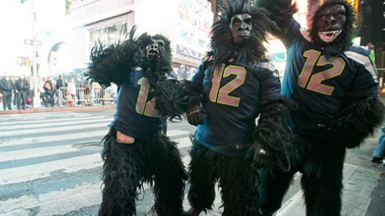 На Таймс скуеър в Ню Йорк феновете на Сиатъл устроиха карнавал след края.
