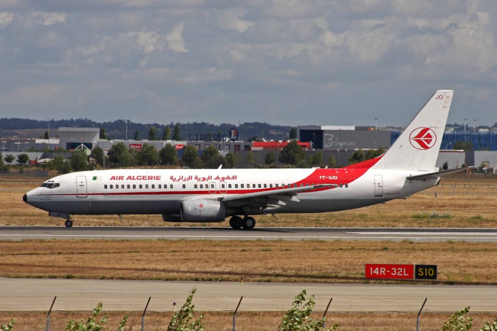 7T-VJO_B737-8D6_Air_Algerie_TLS_08SEP10_(4980094632)
