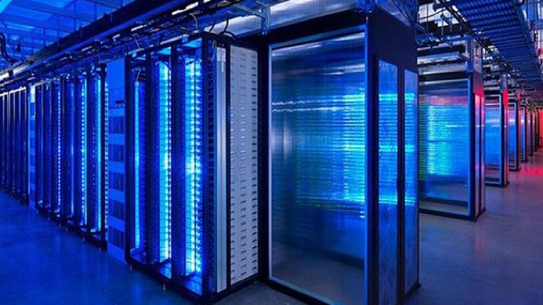 Добре дошли в Node Pole, високотехнологичен хъб в Лулеа, Северна Швеция, където се намира първият дейта център на Facebook извън САЩ