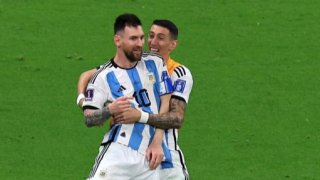 Легендата Ди Мария напуска Европа, може да се събере с Меси