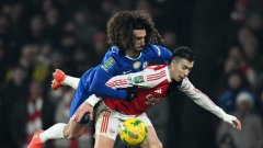 Арсенал е на крачка от първи трофей за сезона