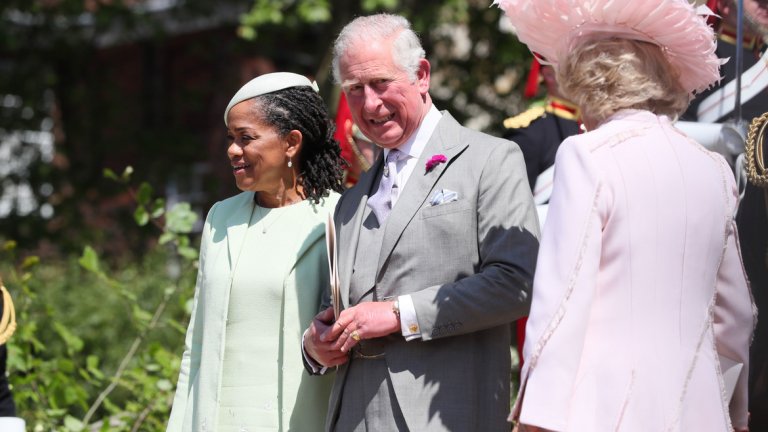 Една (не)стандартна кралска сватба