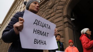 Според родителите дистанционното обучение нанася твърде много щети на децата