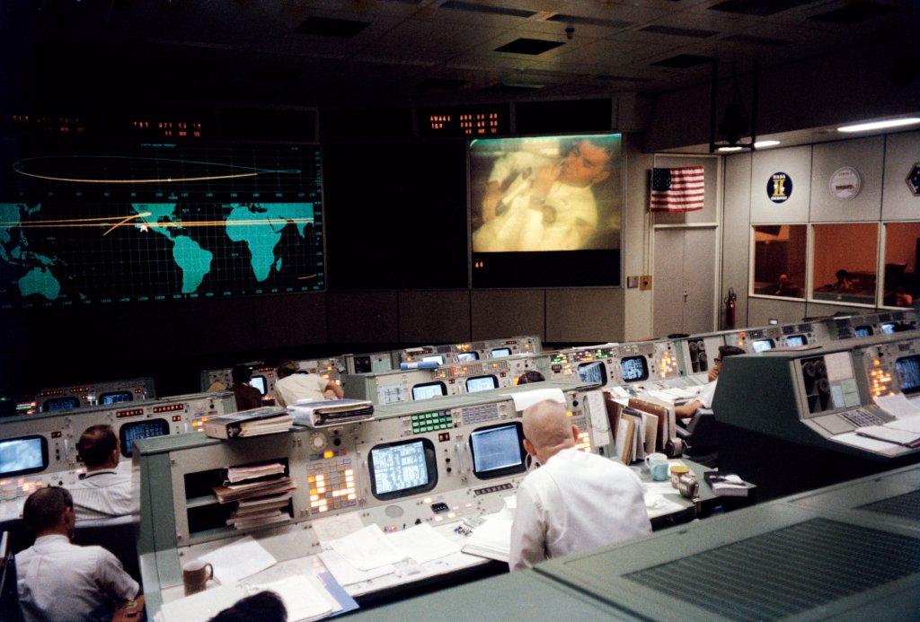 1970_Mission_Control_Apollo_13