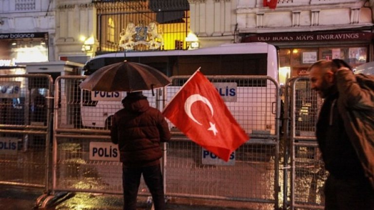 Австрия също призова за изострено внимание при пътувания