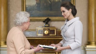 Queen-Elizabeth--Angelina-Jolie-jpg