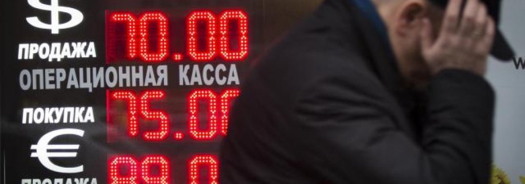 14283385-1418735208-640x360
