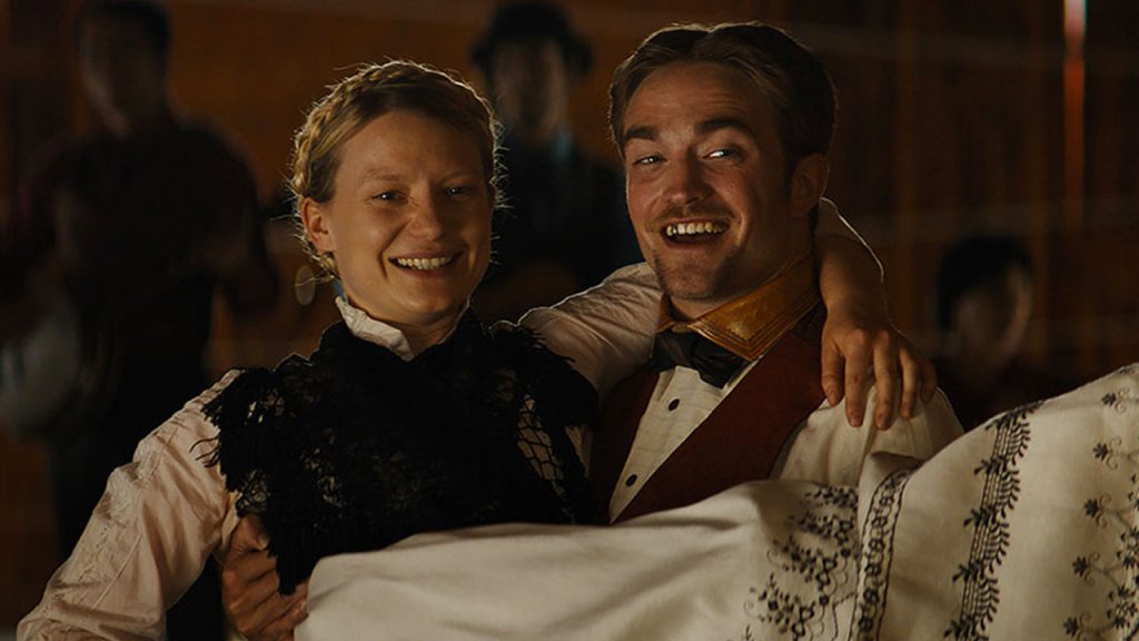 "Damsel" 
Благодарение на предните филми на братята Зелнър, "Damsel" - уестърн с Робърт Патинсън и Миа Васиковска - е очакван от публиката с изключително нетърпение. 