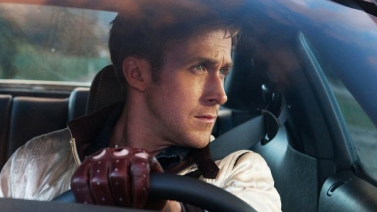 "Drive: Живот на скорост"
Едва ли мнозина от тези, гледали трилъра на Никълъс Уиндинг Рефън с участието на Райън Гослинг, знаят, че е правен по книга. Едноименният роман на Джеймс Салис от 2005 година. В книгата около безименния герой на Гослинг има повече детайли като история и приятели, но като цяло дава различен поглед.