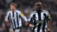 Нюкасъл похарчи 124 милиона, но не намери решение на проблемите в атака