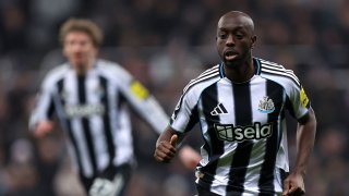 Нюкасъл похарчи 124 милиона, но не намери решение на проблемите в атака