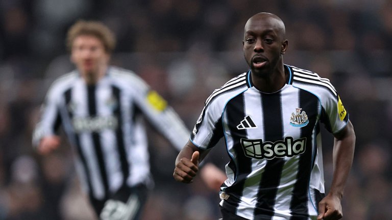 Нюкасъл похарчи 124 милиона, но не намери решение на проблемите в атака