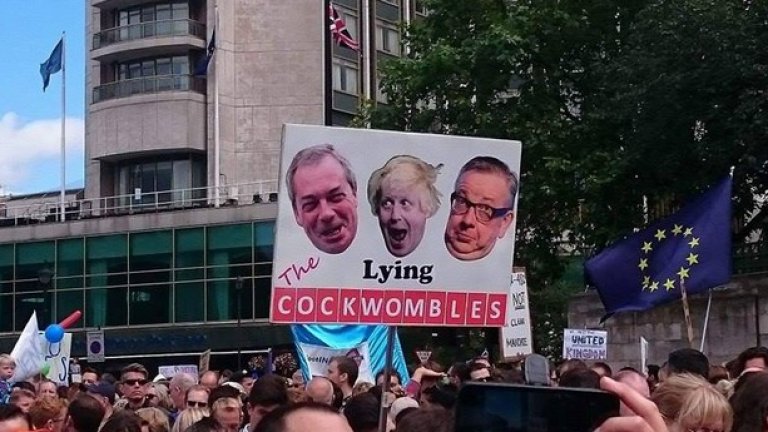 Хиляди протестираха в британската столица срещу резултата от референдума за излизане от ЕС