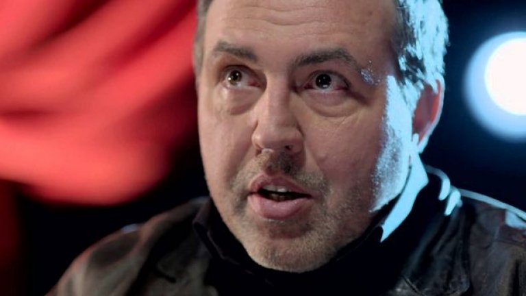 Според "Стандарт" най-коментираният кандидат за министър на културата е актьорът Христо Мутафчиев. За поста били водени разговори и със съветника по културата на президента Григор Антонов.
Според Mediapool пък - режисьорът Явор Гърдев може да поеме служебното министерство на културата. Друга обсъждана кандидатура е на бившата шефка на Националния институт за недвижимото културно наследство (НИНКН) арх. Йорданка Кандулкова.