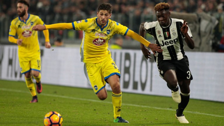 „За мен е нормално да играя с по-големи футболисти”, казва младият Кийн