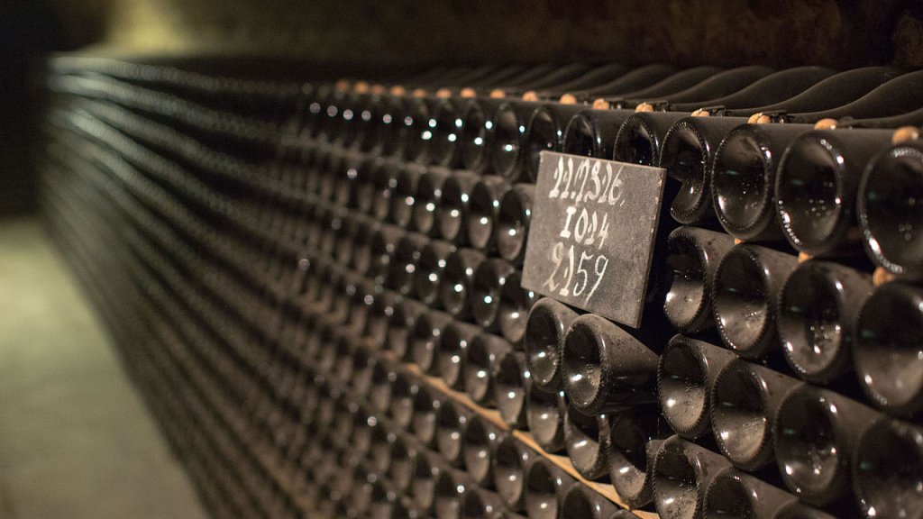 Moët_&_Chandon_caves_10